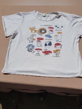 MUSHROOMS Philosophy of Love T Shirt Top XL Enoki Morel Nature Guide
